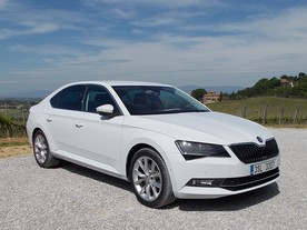Škoda Superb