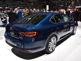 Škoda Superb 