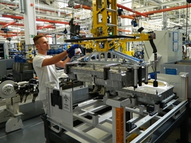 Montáž vysokonapěťového akumulátoru