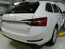 Dokončovací pracoviště - hala PHEV