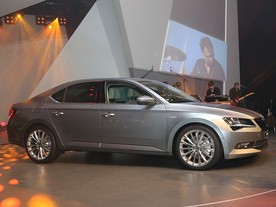 Škoda Superb - Fórum Karlín