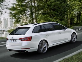 Škoda Superb SportLine Combi