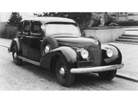 Limuzína ŠKODA Superb OHV po modernizaci v roce 1939