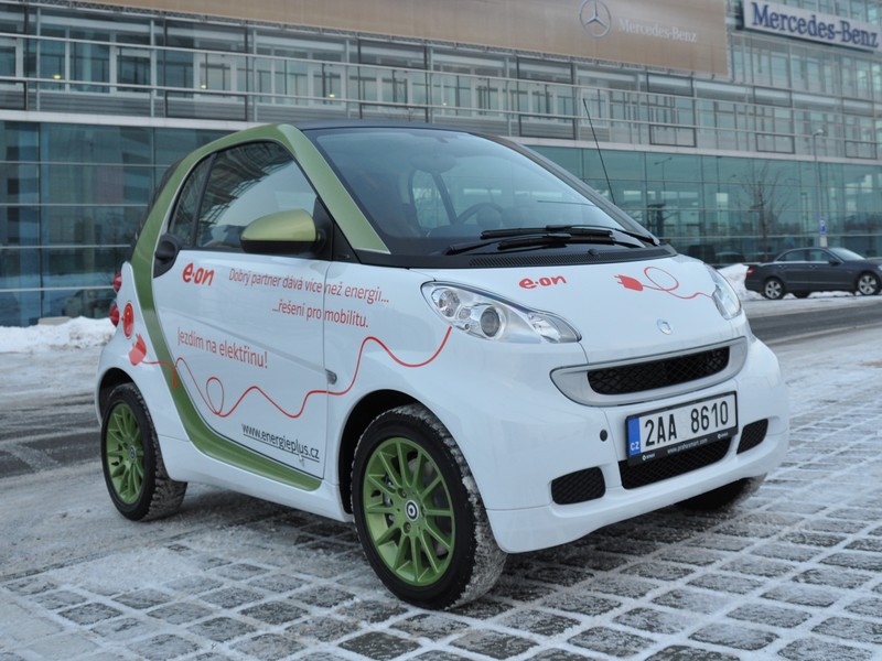 První elektromobily smart ed v ČR