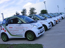 autoweek.cz - Za volantem smart electric drive