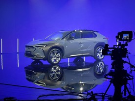 autoweek.cz - První Subaru s elektrickým pohonem