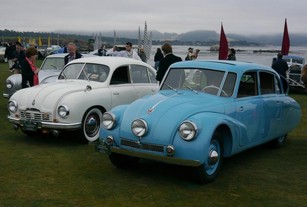 Vozy Tatra na trávníku Golfového klubu v Pebble Beach 