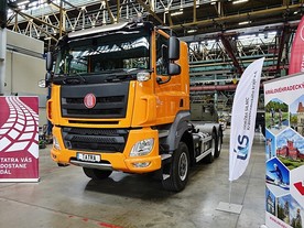 Tatra do škol - Tatra Phoenix - Střední škola technická a řemeslná Nový Bydžov
