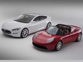 Tesla Roadster a Model S