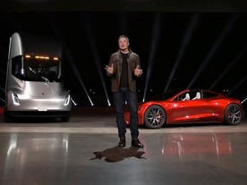 Elon Musk, Tesla Semi a Roadster