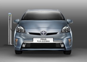 autoweek.cz - Toyota prodala přes pět milionů hybridních vozů