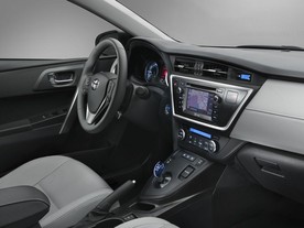 Toyota Auris Hybrid