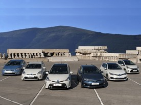Hybridy Toyota