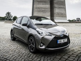 Toyota Yaris Hybrid 