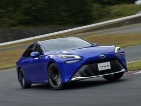 autoweek.cz - Toyota představuje druhou generaci Mirai