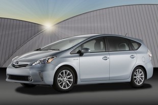 Toyota Prius v