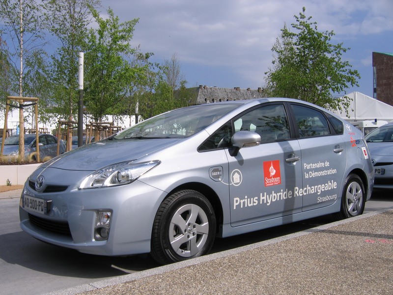 Tři roky Plug-in hybridů Toyota v Štrasburku