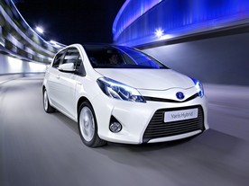 Toyota Yaris Hybrid 