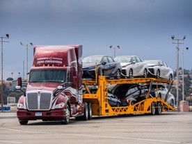 Toyota Kenworth FCET - Alpha s vozy Toyota Mirai