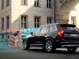 Volvo XC90 - Cyclist detection