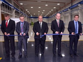 Zleva Jan Dvořák, starosta Nového Jičína, Lubomír Zaorálek, ministr zahraničních věcí, Miroslav Novák, hejtman Moravskos
