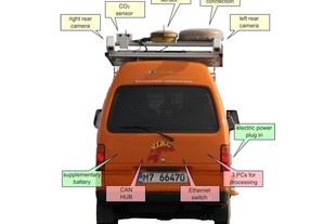 Vozidlo Porter vybavené systémy VisLab