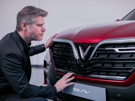 VinFast SUV - šéfdesignér David Lyon