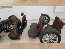 VinFast SUV - interiér