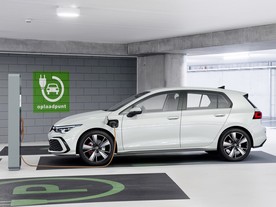 Volkswagen Golf VIII GTE