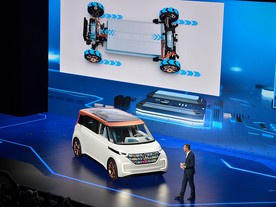 Šéf značky Volkswagen Herbert Diess představuje BUDD-e 