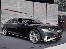 Audi prologue Avant představuje technický šéf Audi Ulrich Hackenberg