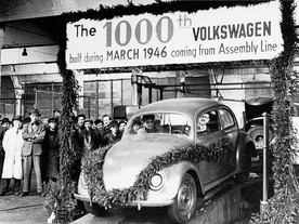 Tisící Volkswagen během března 1946 - za volantem major Hirst