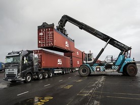 Volvo Trucks vs. 750 tun