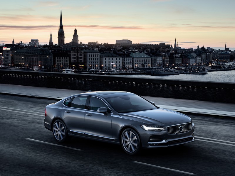 Nové Volvo S90 míří mezi elitu