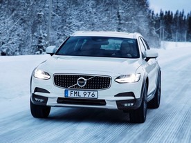 Volvo V90 Cross Country