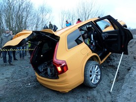 Volvo XC90 po crash testu