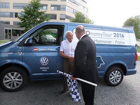 Gerhard Plattner: z Prahy do Hannoveru a zpět za 4,91 l/100 km