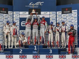 Boj o nejstarší trofej Tourist Trophy - na pódiu zástupci tří hybridních koncepcí