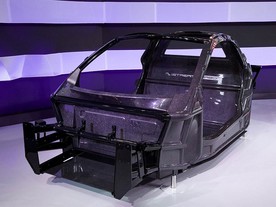 Yamaha Sports Ride - šasi iStream