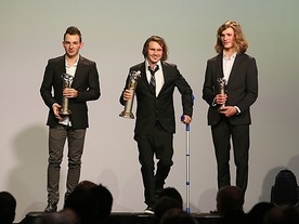 Laureáti Zlatých řídítek: zleva Jakub Kornfeil, Libor Podmol a Karel Hanika
